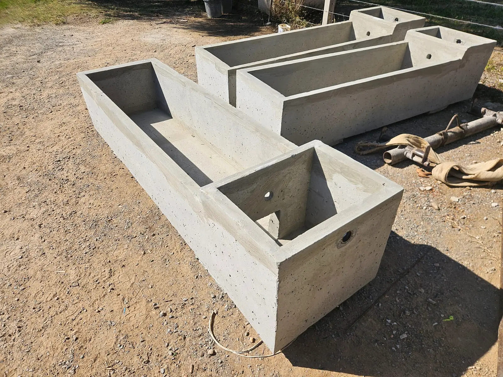 400 litre concrete water trough